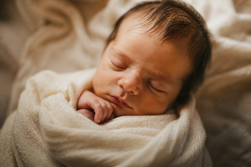 Nama Bayi Islam Lelaki & Perempuan Moden Beserta Maksud